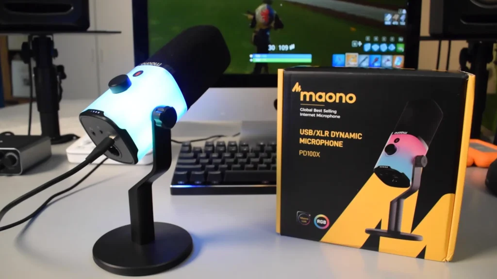 Maono PD100X microphone
