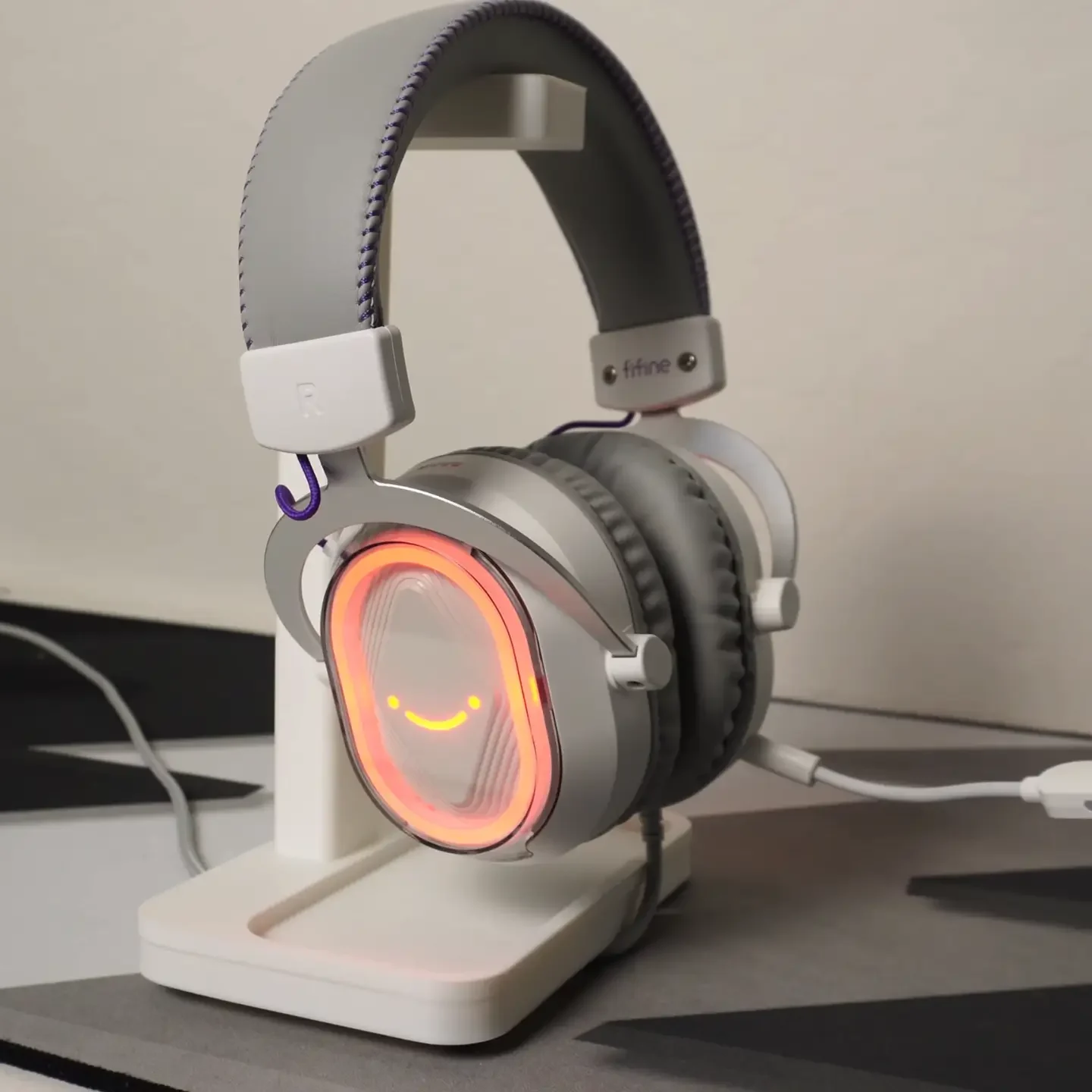 FIFINE H13 closed-back headsets